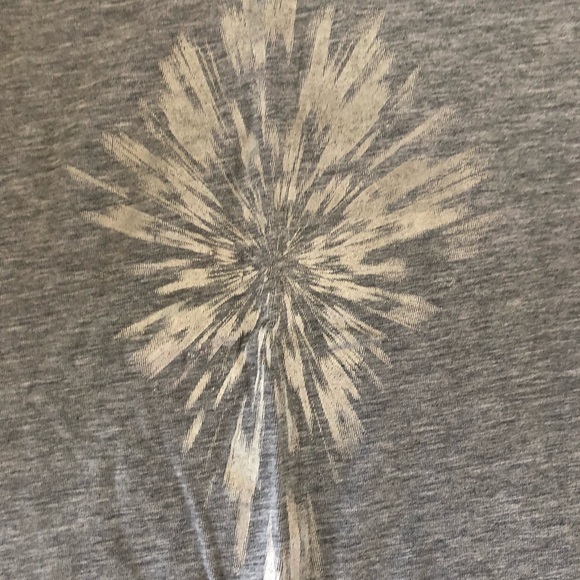 Grey Long Sleeve Shirt with Iridescent Star Ivivva - Picture 6 of 7